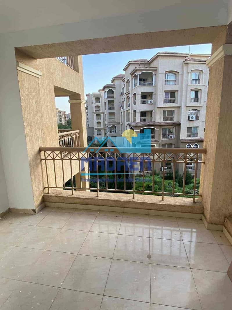 2 6c408042-9e02-4de0-8df4-e13ccbac2fc0. jpg