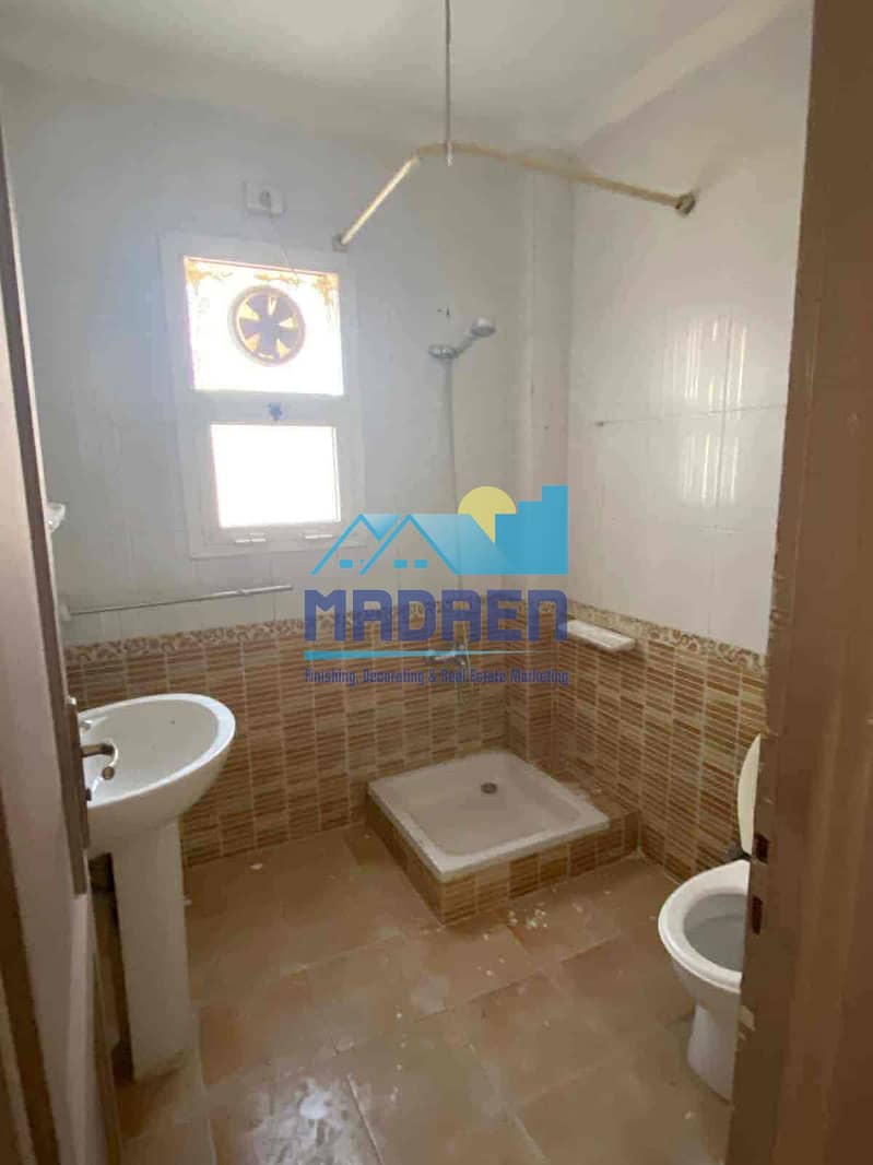 11 b459d411-30a1-420e-9bb6-845504fd2def. jpg