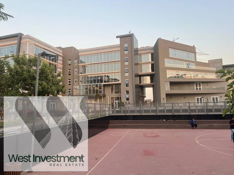 9 WhatsApp Image 2025-10-12 at 12.16. 55_b04a8d58. jpg