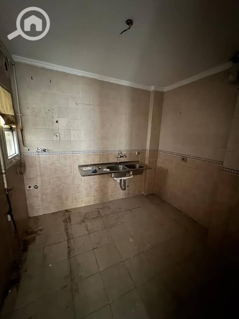 6 f7e46c0e-d3a0-463a-ac96-646a6a397b50. jpeg