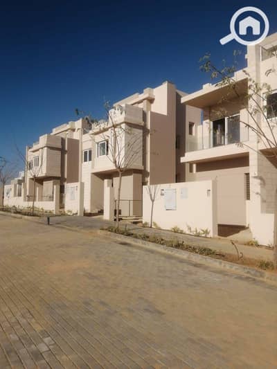 تاون هاوس 3 غرف نوم للبيع في 6 أكتوبر، الجيزة - 3254e5fd-c3cf-4a39-be59-fcc18a838906. jpg
