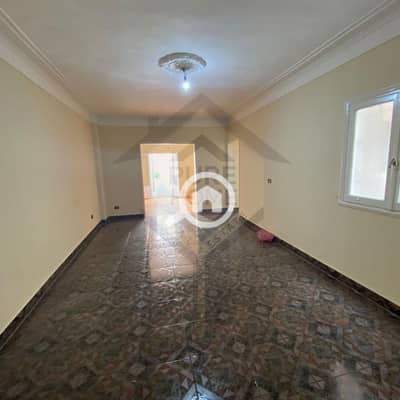 4 Bedroom Apartment for Rent in Azarita, Alexandria - 2. jpg