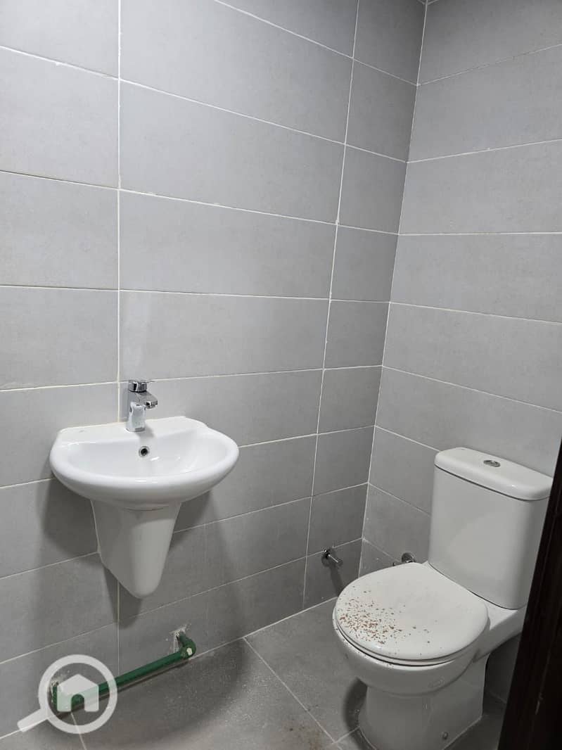 10 WhatsApp Image 2025-08-20 at 12.47. 53 PM (2). jpeg