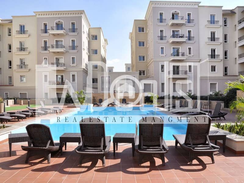 2 outdoor_pool_-_accommodation_in_Cairo_Mivida_by_Axxodia_apartment_rentals_New_Cairo. jpg