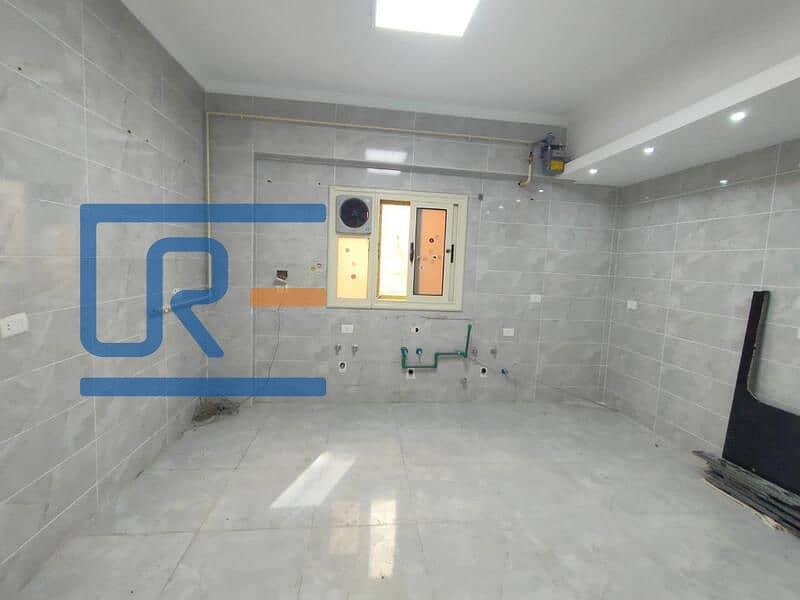 10 cb317160-dbad-4ac5-998d-93c5d3f32fb5. jpg