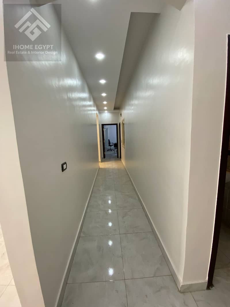 3 9d6392bf-19cf-4d78-b6db-9c176f3c9476. jpg