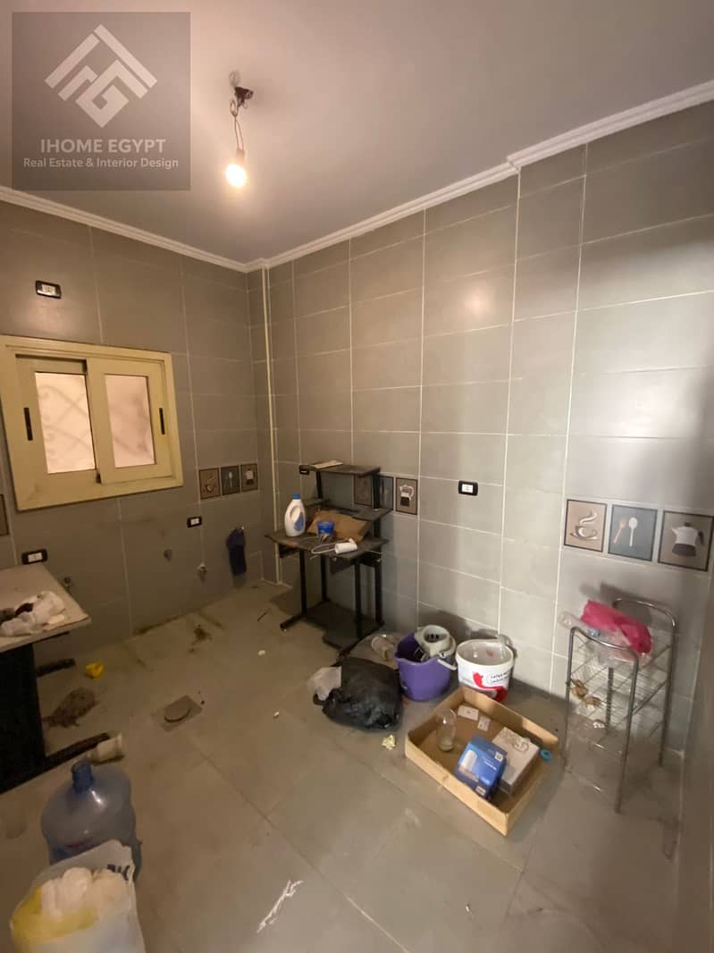 4 357af1e2-fea9-4e2b-a632-25b9c52eb002. jpg