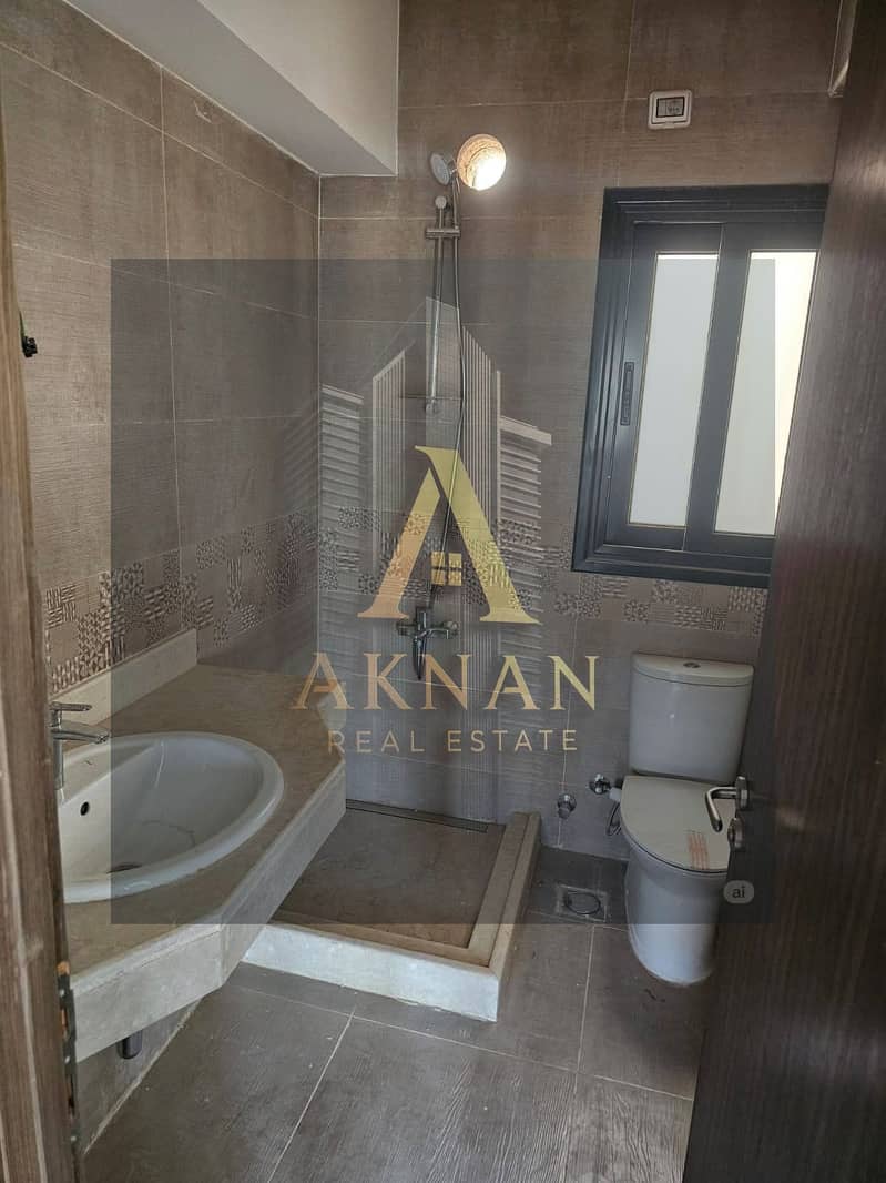 6 WhatsApp Image 2025-10-12 at 13.58. 33 (2). jpeg