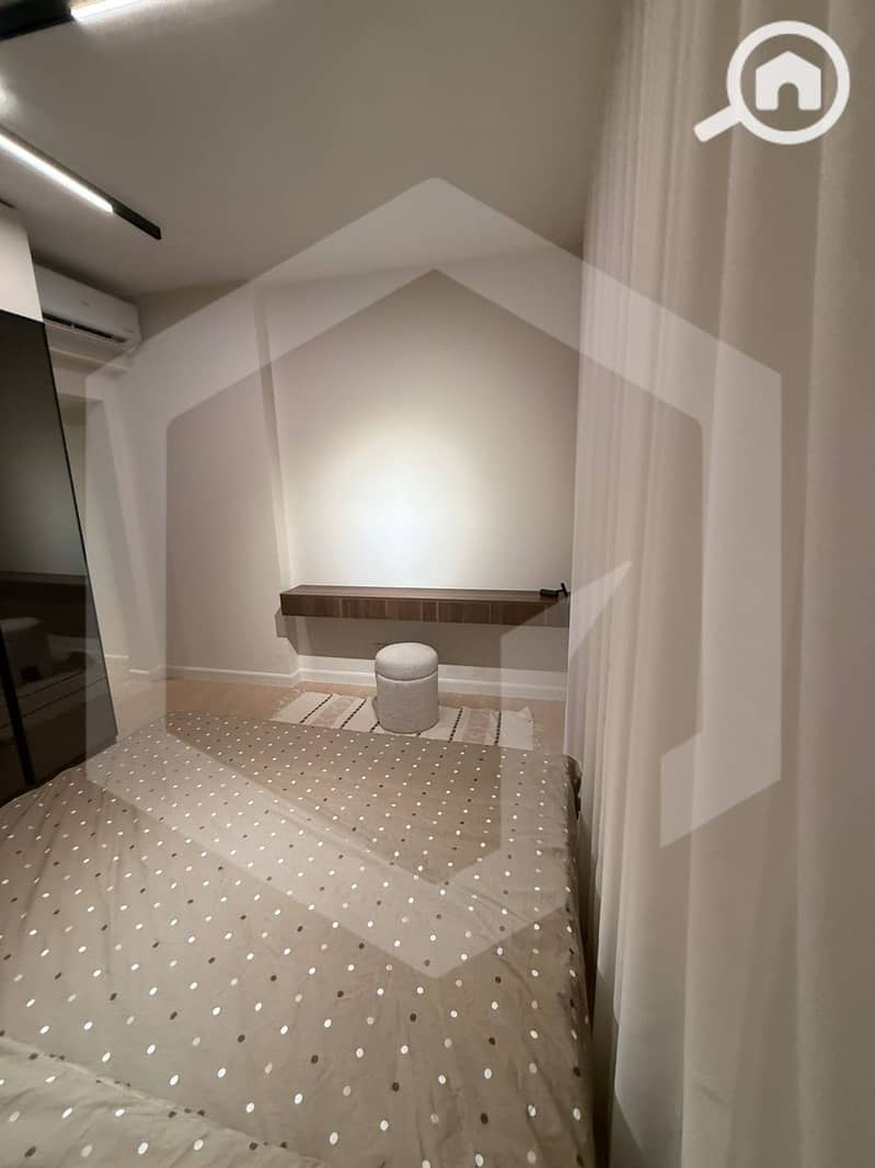 10 O West 10. jpg