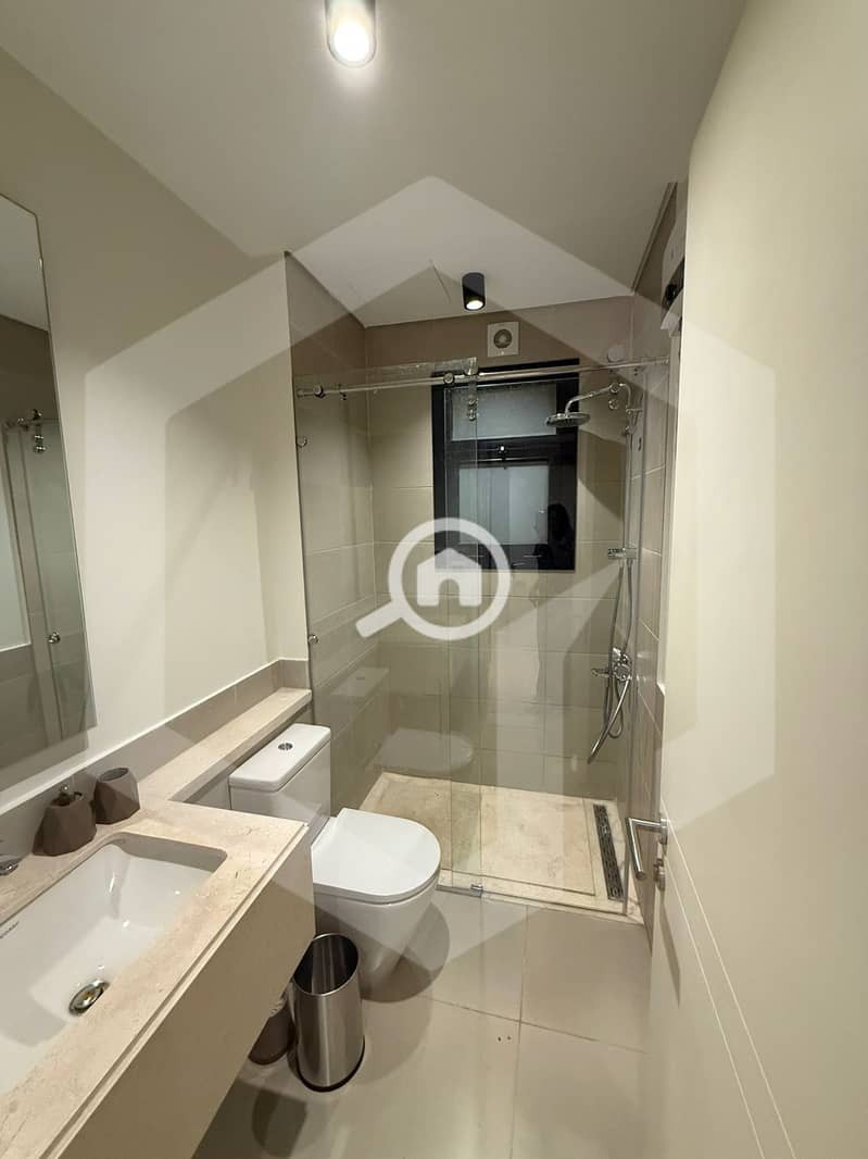 14 O West 14. jpg