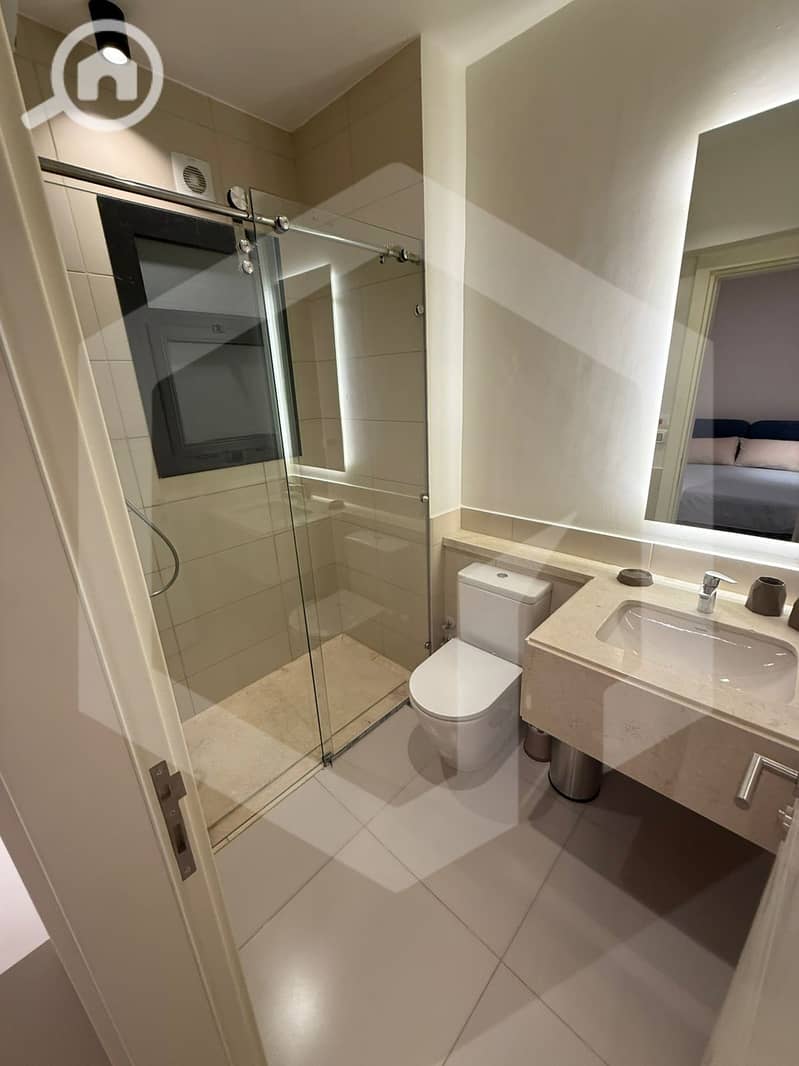 15 O West 15. jpg