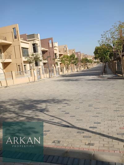 توين هاوس 3 غرف نوم للبيع في الشيخ زايد، الجيزة - 2a325fe3-1750-4fe8-a796-e60e32846347. jpg