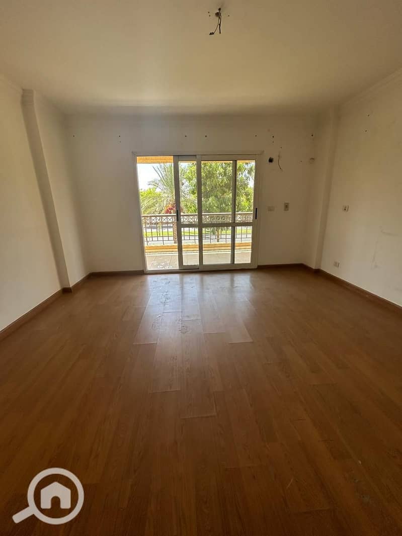 4 bc35d35f-834d-403d-9480-f098623f7826. jpg