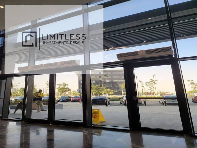 5 WhatsApp Image 2025-10-12 at 12.49. 28 PM (3)_800x600. jpg