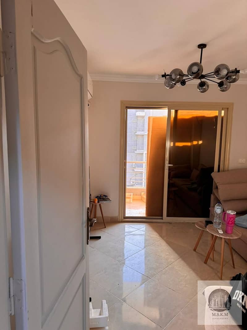 4 558d6b0c-dd0f-4f1e-b02d-453cf762981c. jpeg