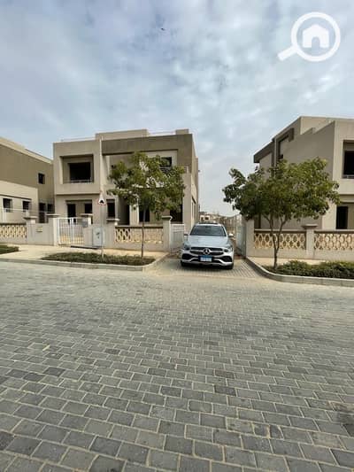تاون هاوس 4 غرف نوم للبيع في 6 أكتوبر، الجيزة - IMG-20250626-WA0010. jpg