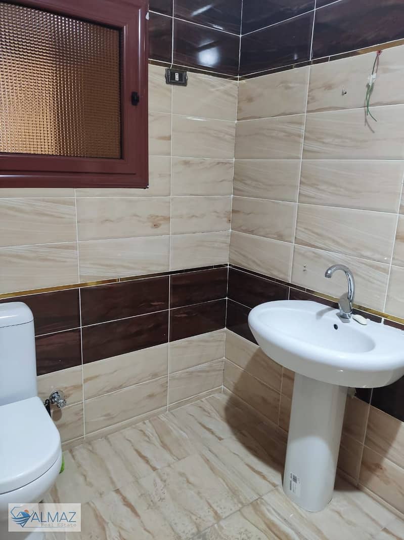 3 WhatsApp Image 2025-10-12 at 1.52. 47 PM. jpeg