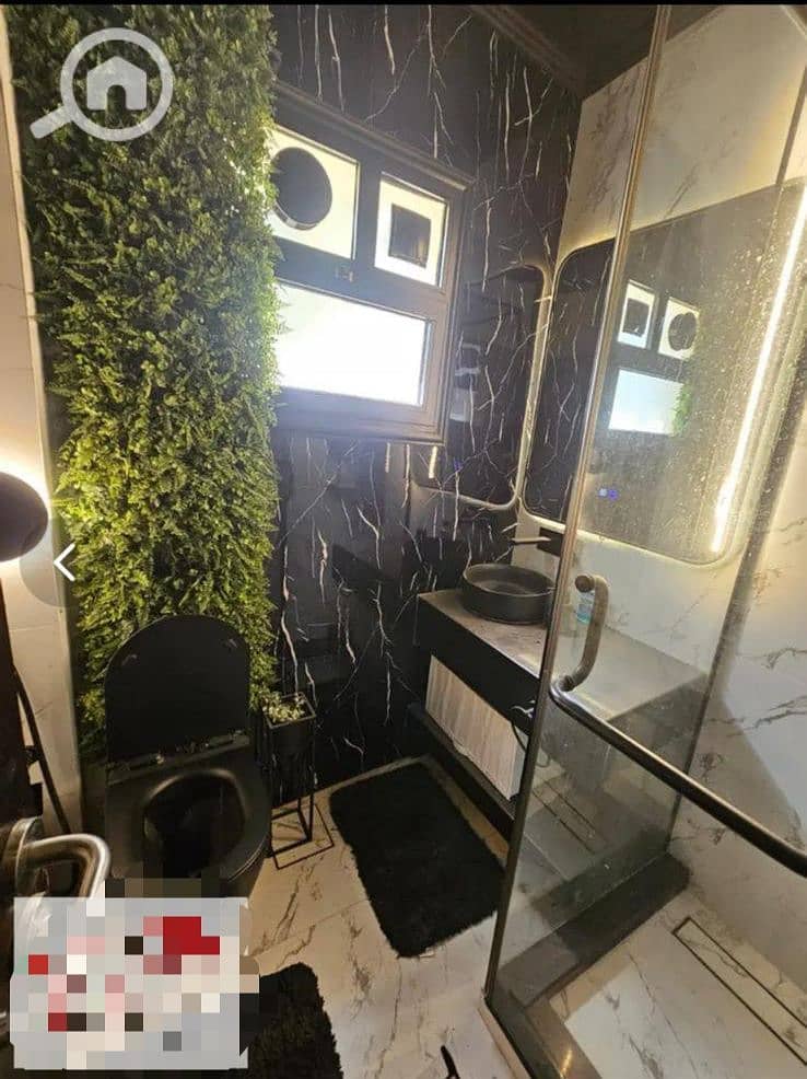 3 220e3722-e55a-4bb1-87f0-ad987b1b122f. jpeg