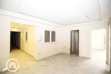 مکتب  للايجار في جليم، الإسكندرية - 640b91bd-7a19-41bd-91a4-427b5db6a6f8. jpg
