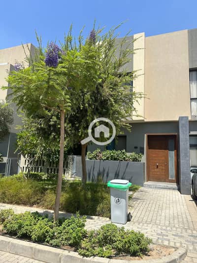 3 Bedroom Townhouse for Sale in Shorouk City, Cairo - فيلا تاون هاوس للبيع كومباوند البروج من المالك مباشرا