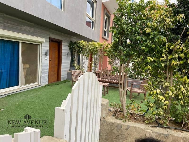 7 WhatsApp Image 2025-10-01 at 3.40. 33 PM. jpg