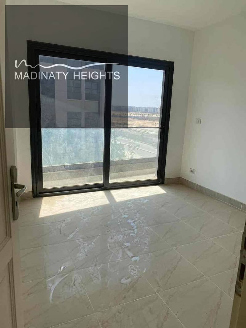 2 2bd295a2-1ed6-4a1d-9f70-7991b243d3de. jpg