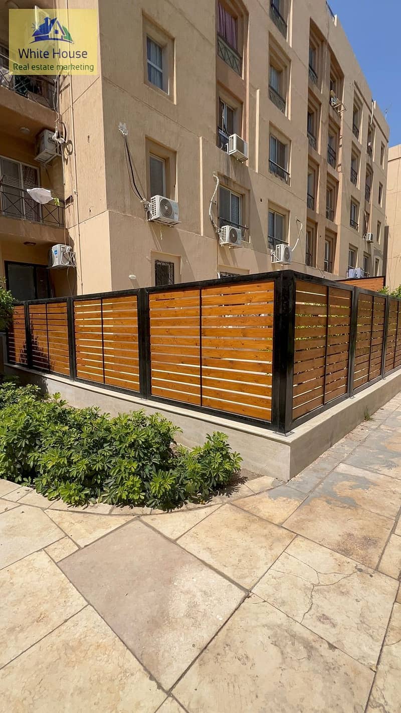 12 aa3cb935-b13e-4b83-b169-b83e8eba7a31. jpg