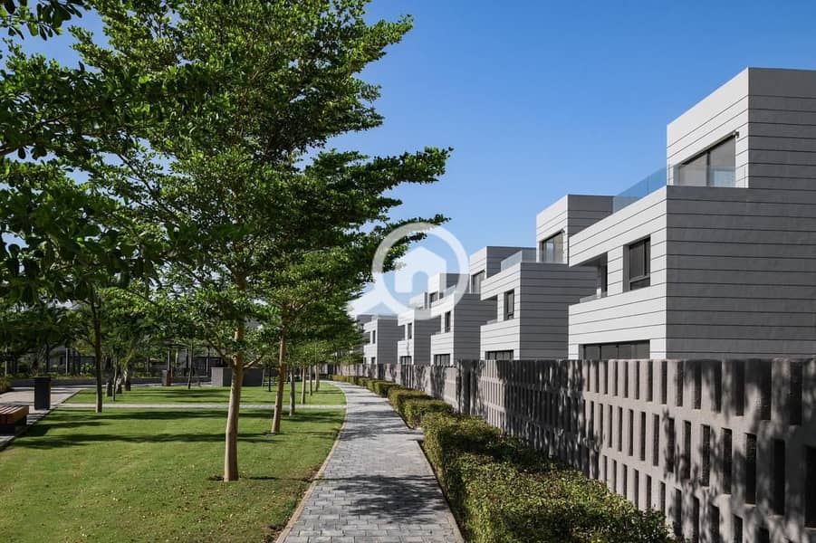 8 2716ceed-fc34-4ca0-b9c6-fe178dcf5faa. jpg