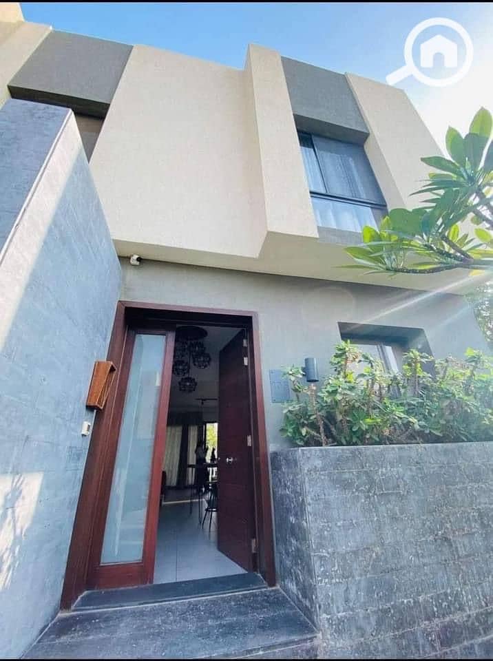 9 6b223f5e-179d-4847-af75-f33329764e14. jpg