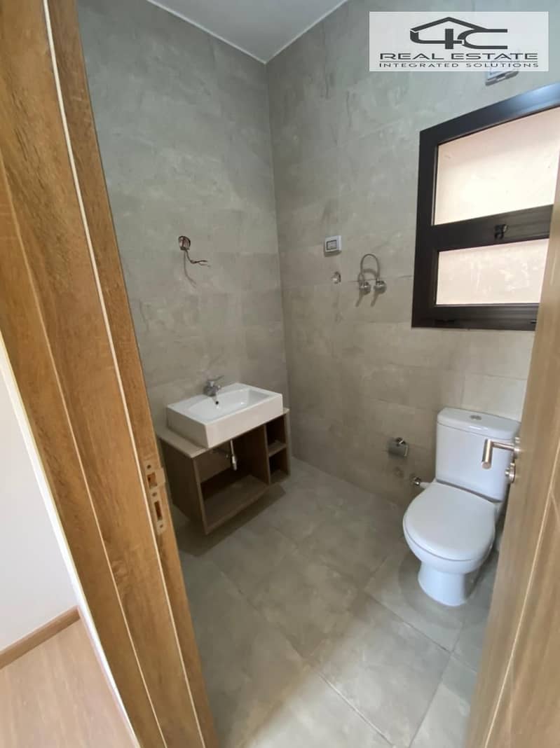 5 WhatsApp Image 2025-02-17 at 3.18. 55 PM (4). jpeg