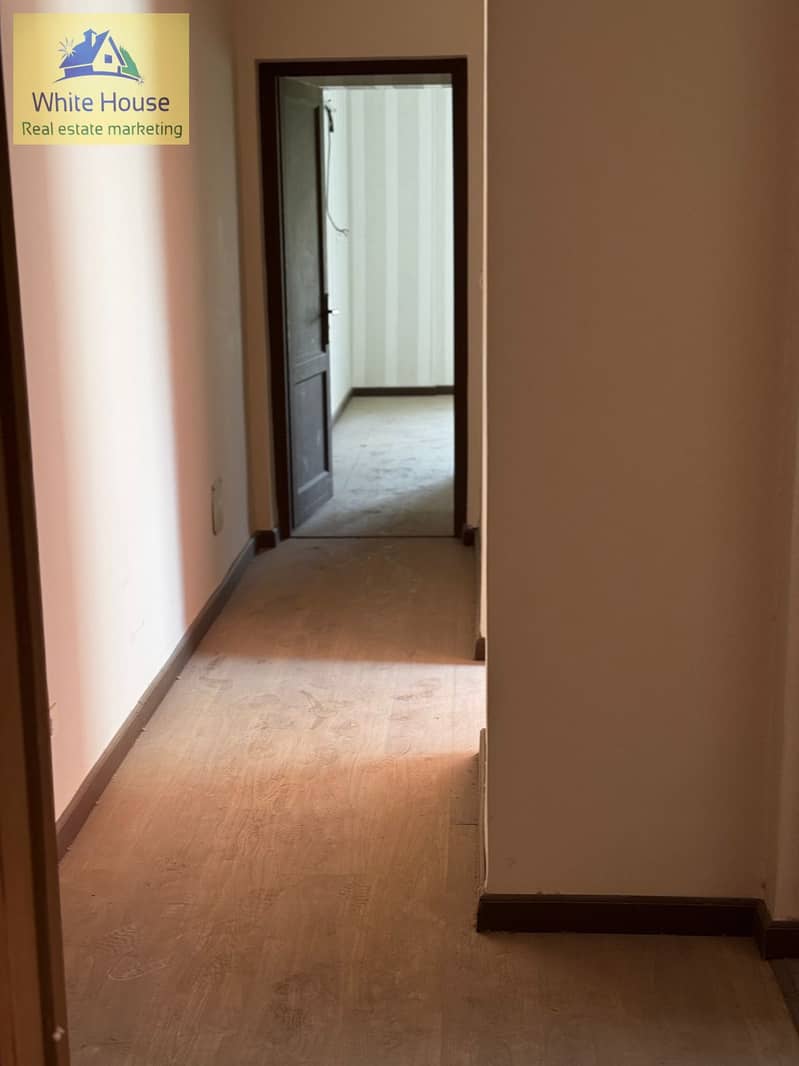 13 b07d53ff-9348-4a52-bfbe-14cf1dc4c789. jpg