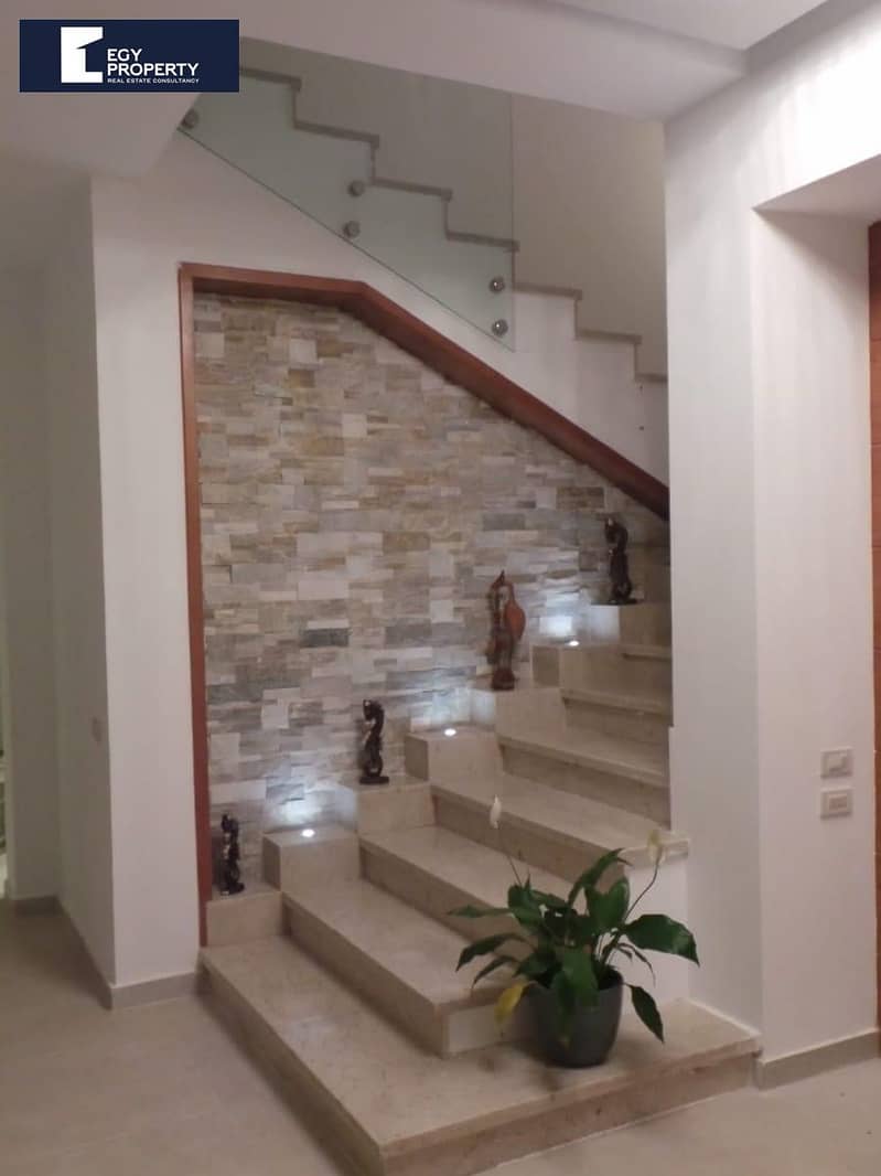 11 _files_4c0ec164-f043-42ef-b723-fa284d1fdd6d. jpg