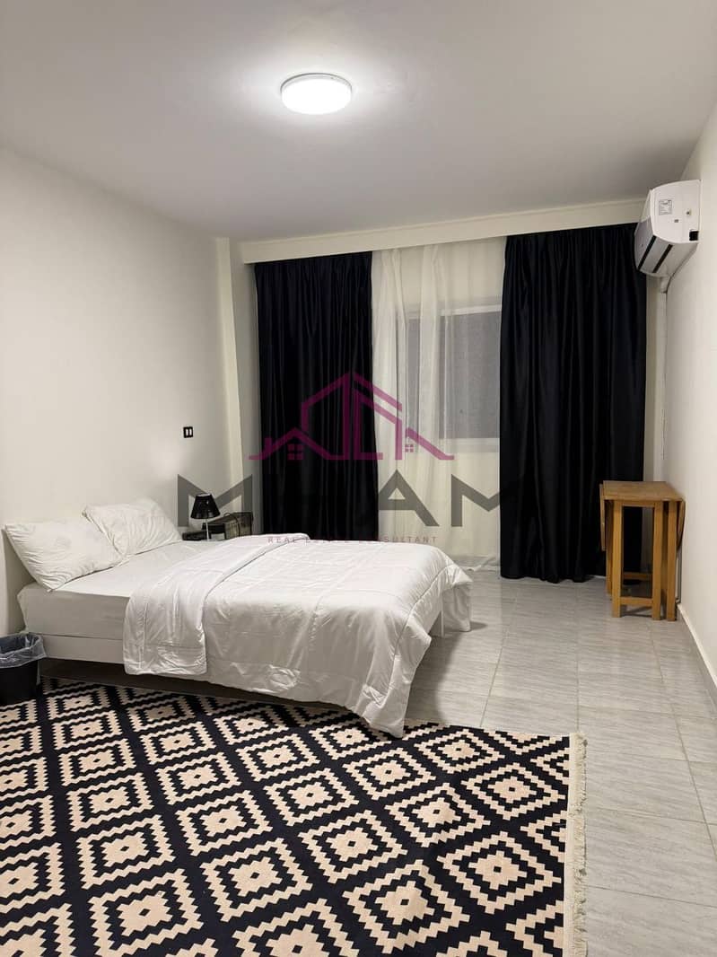 2 photo_5998863037043427841_y. jpg