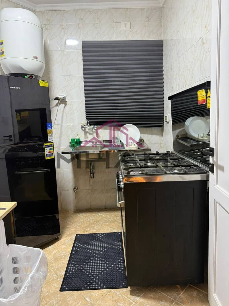 8 photo_5998863037043427843_y. jpg