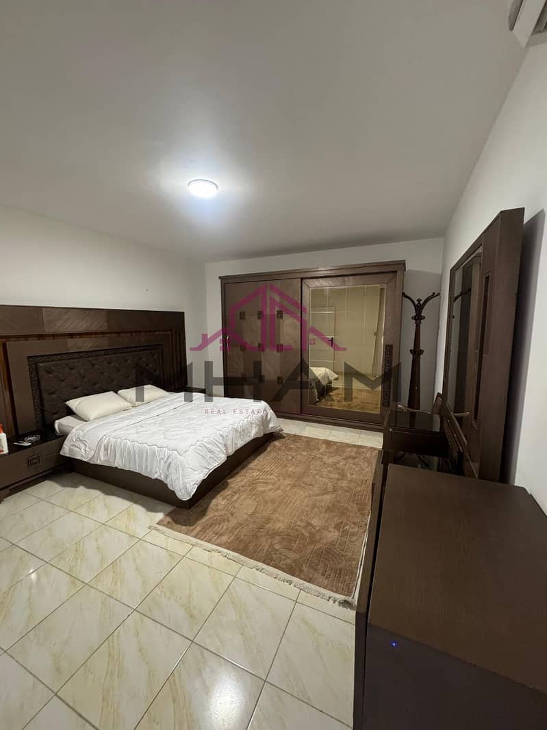 4 photo_5998863037043427852_y. jpg