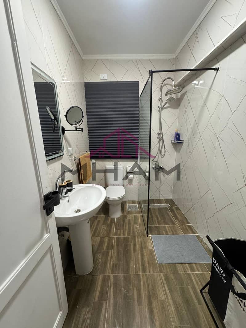 9 photo_5998863037043427858_y. jpg