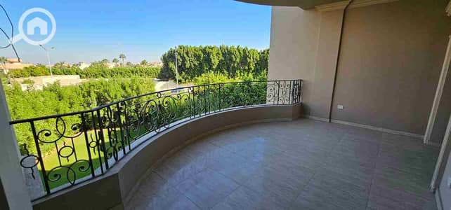 5 Bedroom Flat for Rent in New Cairo, Cairo - IMG-20251012-WA0057. jpg