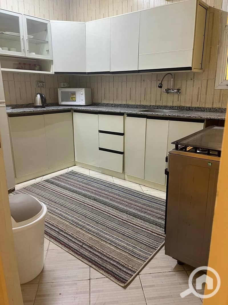 10 c44ac8e9-c9b6-453b-b2dc-24178c36fcfd. jpeg