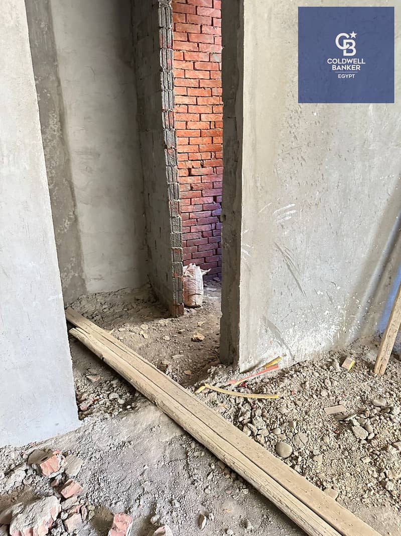 10 d69371e1-9227-438f-98c0-348ad0c961d8. jpeg