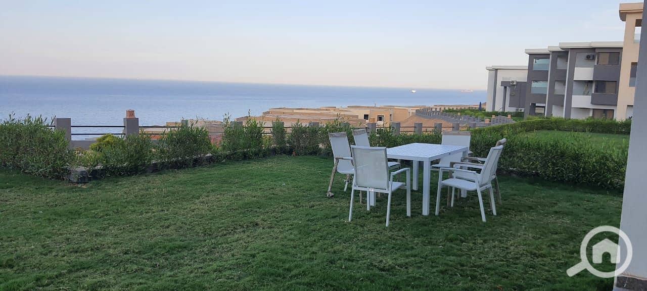 2 b42cf5b3-1889-4c7a-9a14-5f814da566f5. jpg