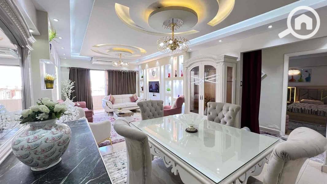 13 de8f85ed-d69e-42c7-80aa-cf4672fdce39. jpg