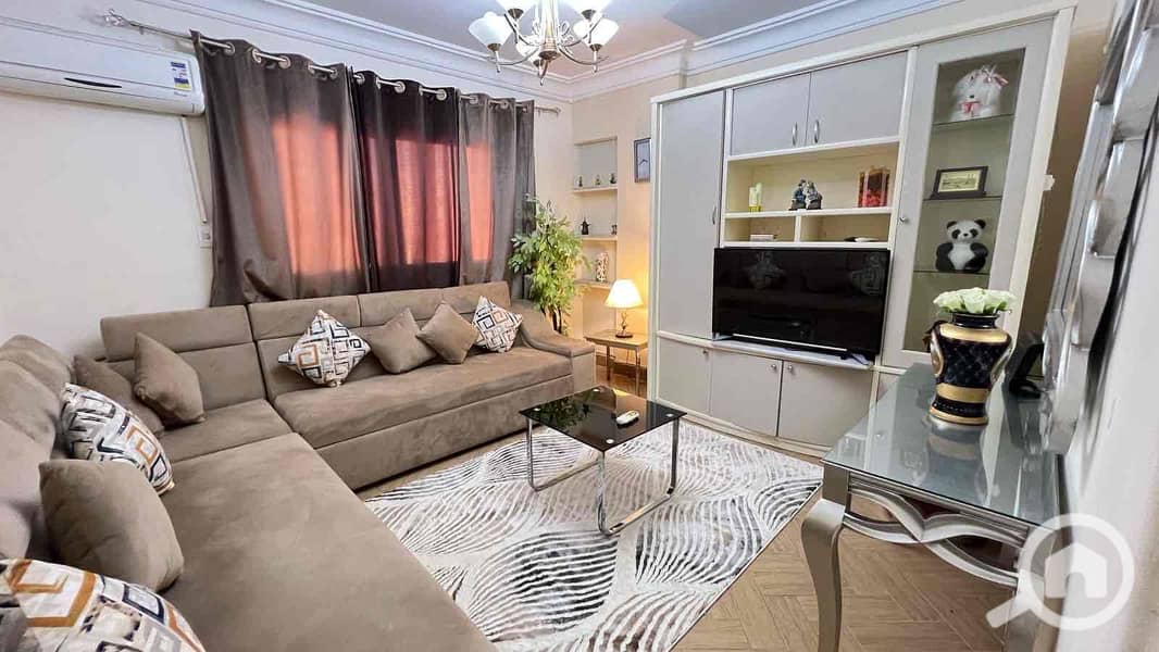 21 51b735fa-6d7f-4a86-b73c-c42dca0d754b. jpg