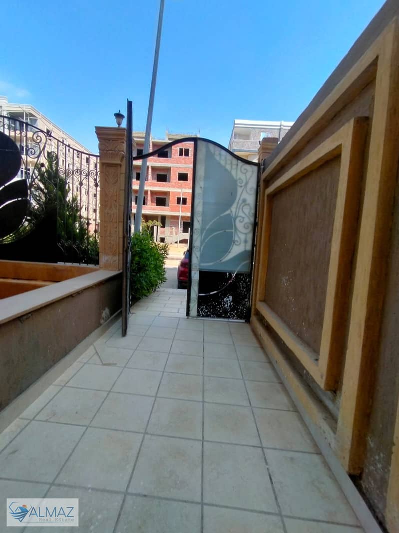 9 WhatsApp Image 2025-10-12 at 3.49. 11 PM (1). jpeg