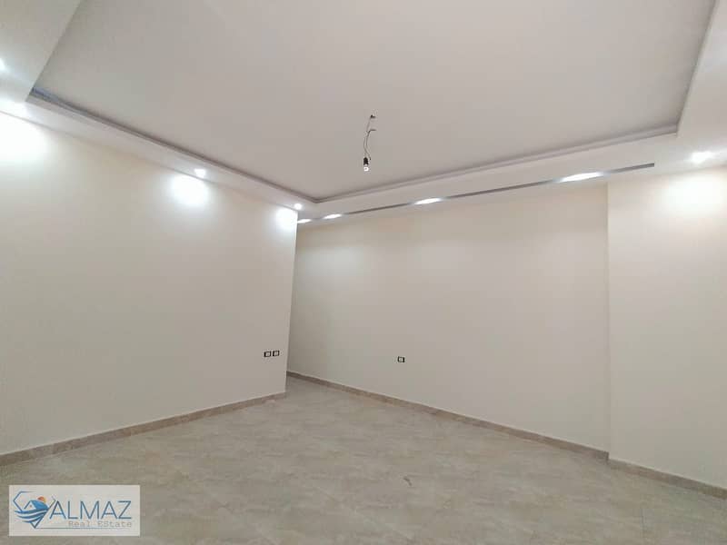 12 WhatsApp Image 2025-10-12 at 3.49. 13 PM. jpeg