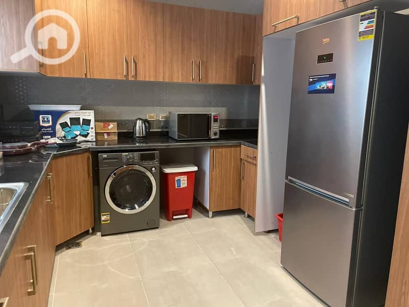 7 9d8422f0-b159-4ad5-b768-a6c779cfd51a. jpg