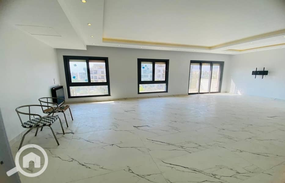 3 2bb798ec-d2ae-4fef-a02e-ae231f218d36. jpg