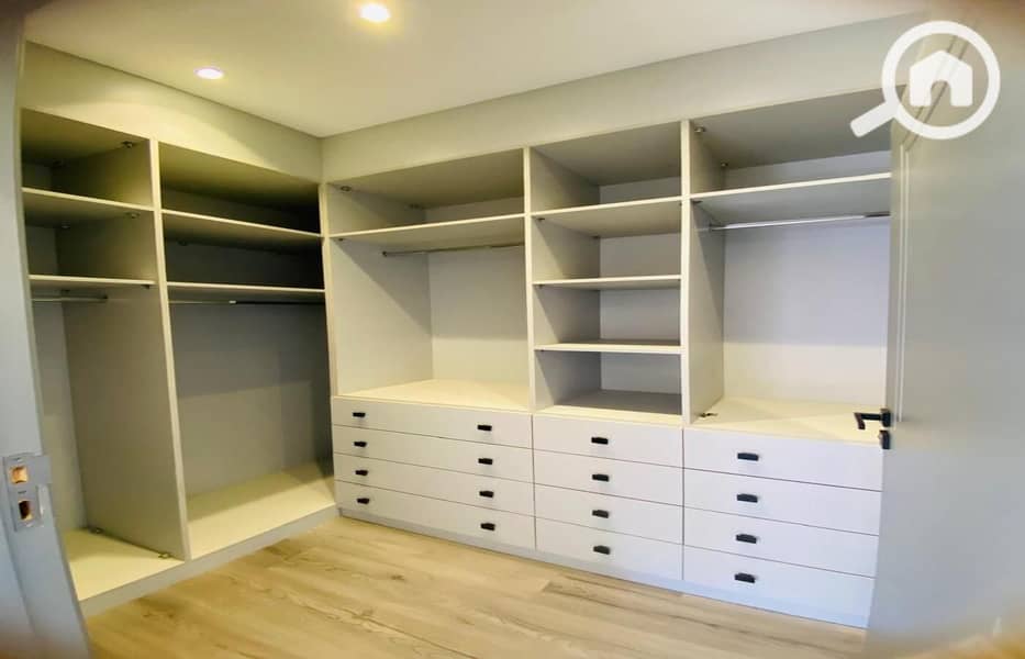 17 f18946af-ab7b-4767-a1aa-9b863c46fc25. jpg