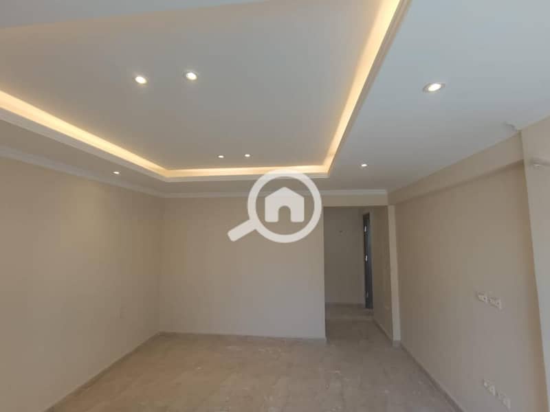 2 1f8497d1-920d-4e04-b54a-cce4e7e85ca4. jpg