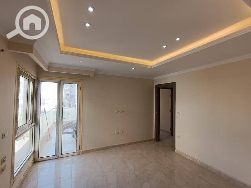 4 17f56b3b-68e5-4c97-b1f2-964f700eddf0. jpg