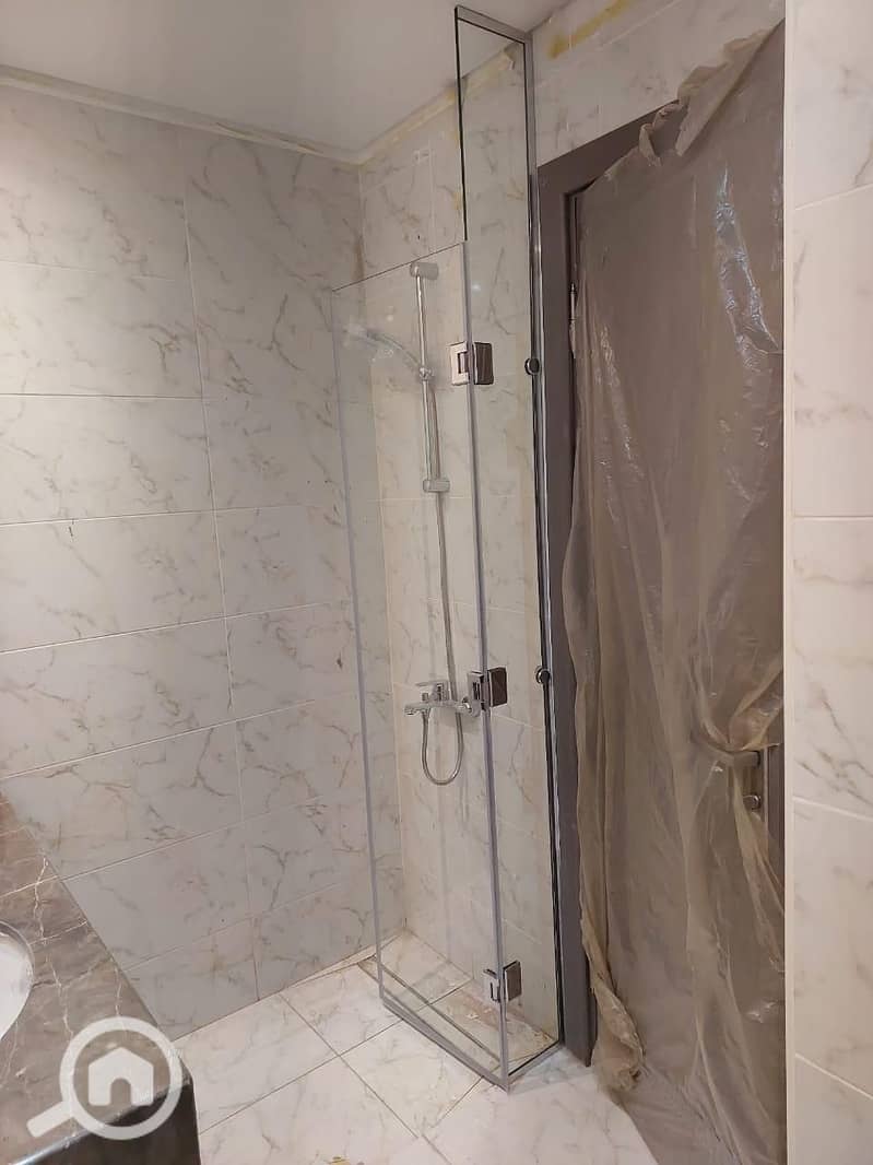 5 1c6125cd-8ed7-43a7-bdb3-96ab5bacc1bd. jpg